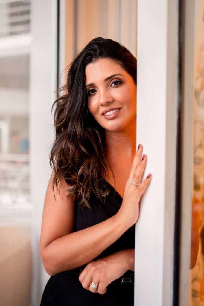 AnaCarulina-Retratos-0022-682x1024 Quiet Beauty: a estética “menos é mais” que dominará 2025